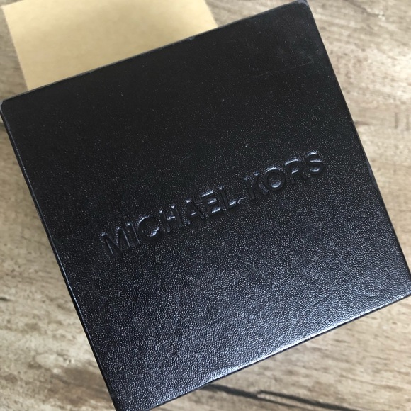 Michael Kors Parker two tone crystal bezel watch - Picture 5 of 5